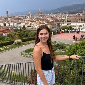 Meet your Posher, Sadie